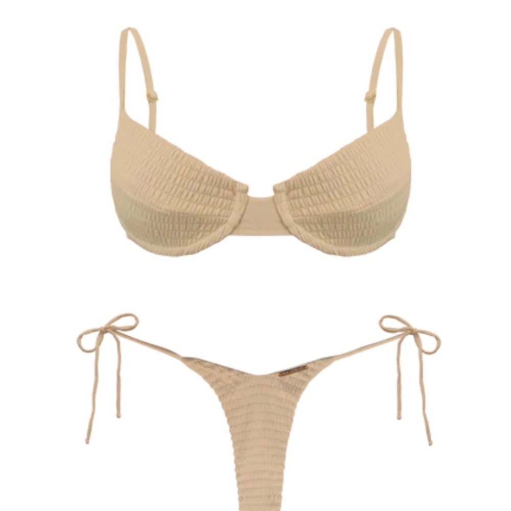 NWT San Lorenzo Mykonos Bleu Agave Underwire Blush Nude Beige Smocked Bikini Top